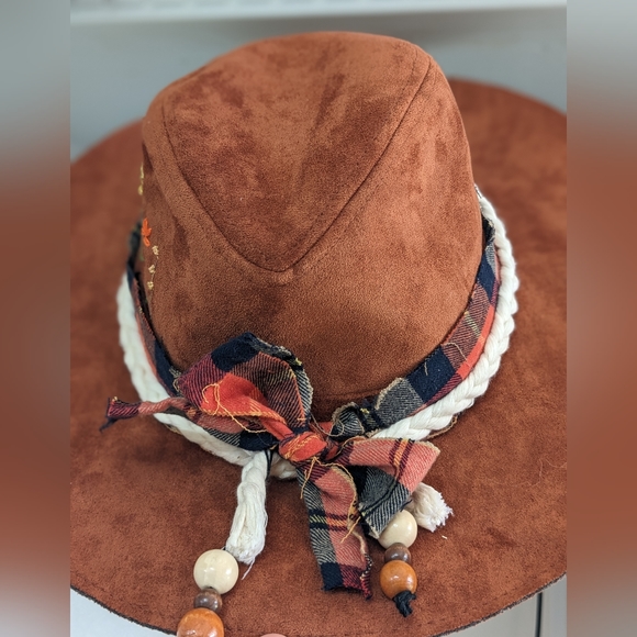 Hand Embroidered Wide Brim Hat - Picture 2 of 3